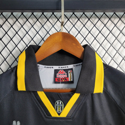 Retro 95/97 Juventus Home