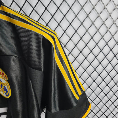 Retro 1999-01 Real Madrid Away