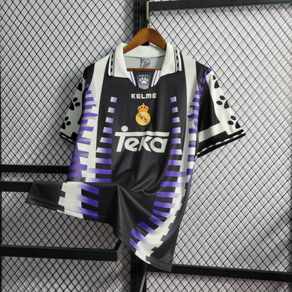 Retro 97-98 Real Madrid 2 Away