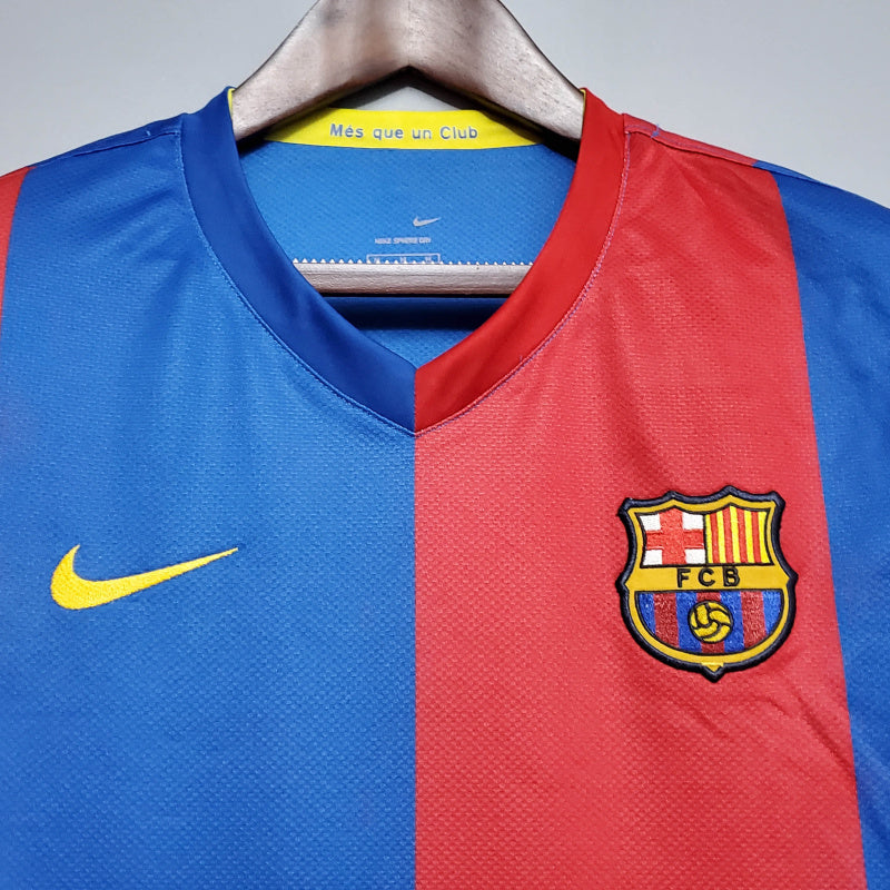 Retro Barcelona 06/07 home