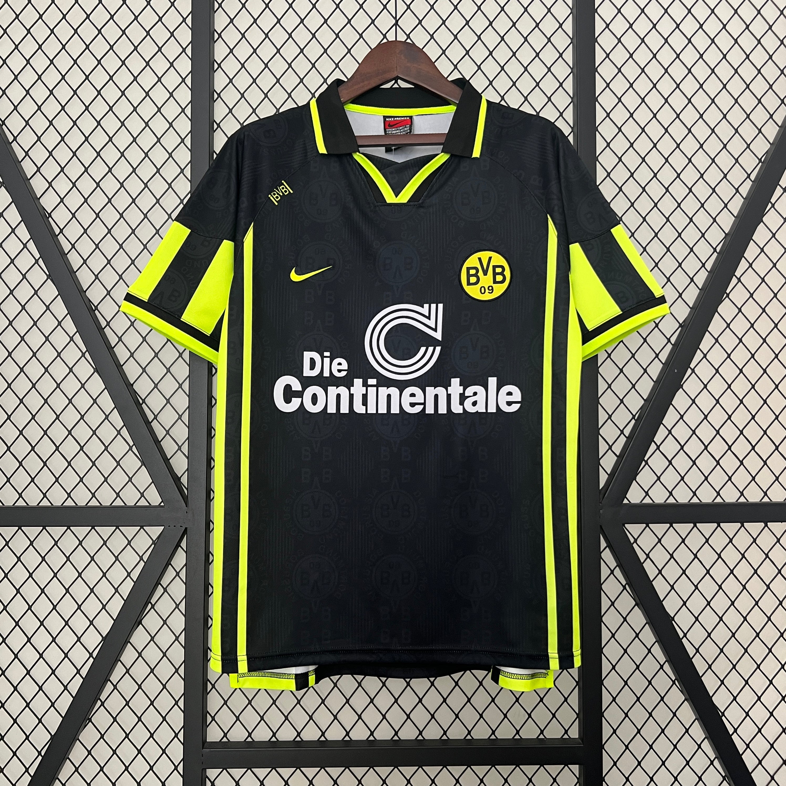 Retro Dortmund 96/97 Away