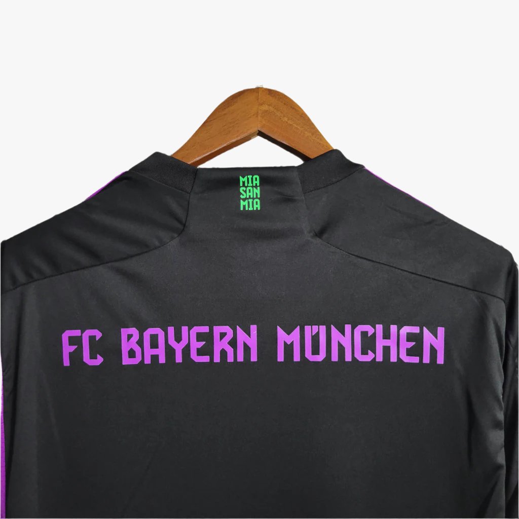 23-24 Bayern Munich Away