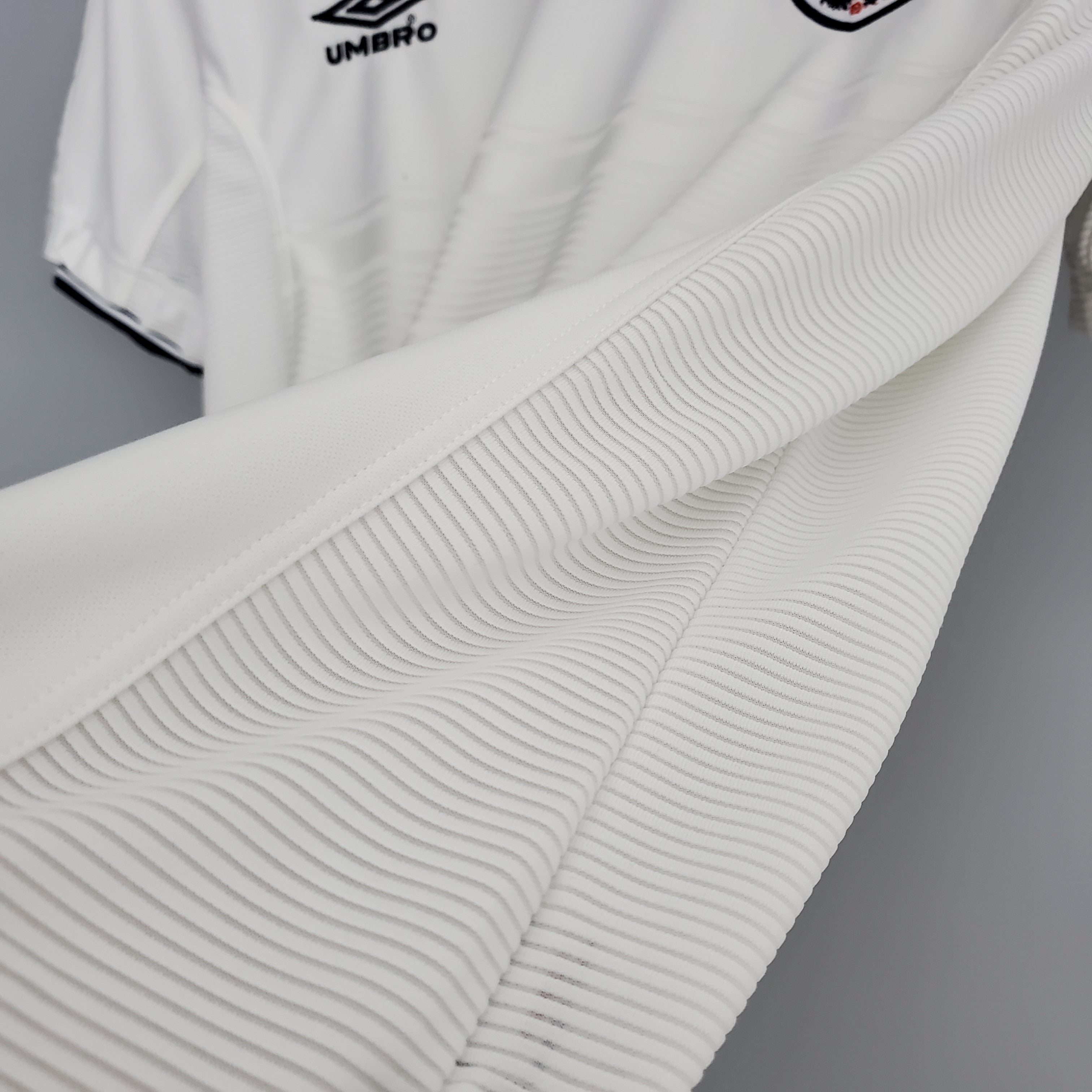 Retro 2000 England home