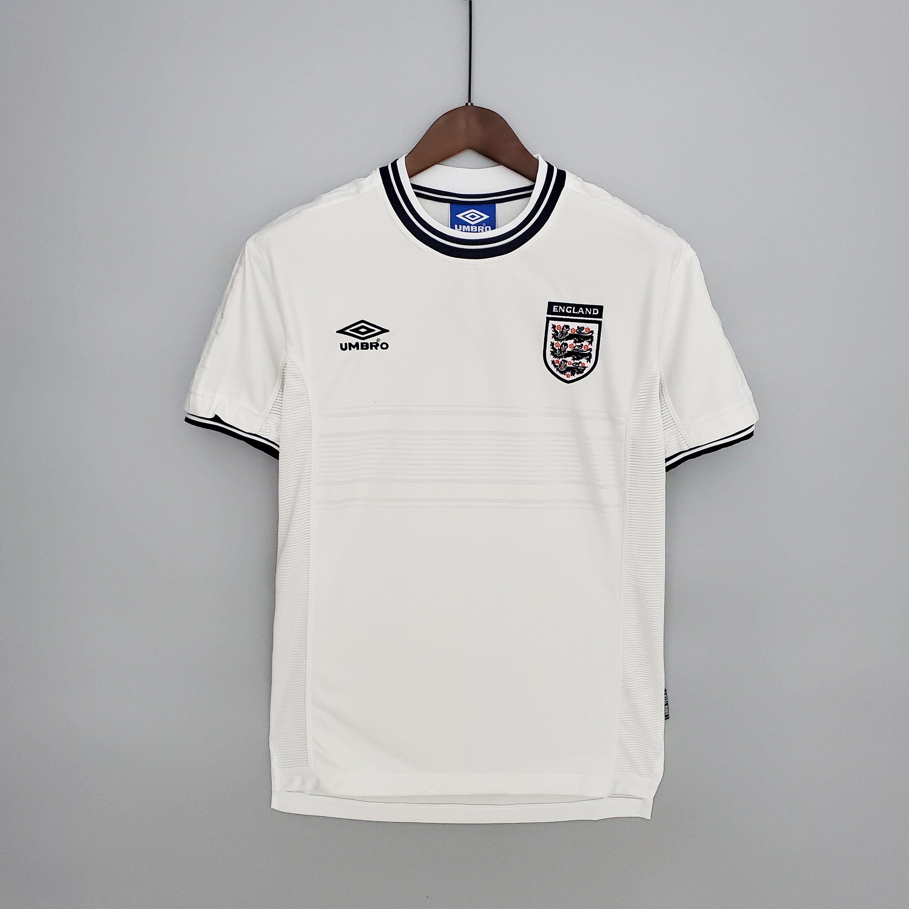 Retro 2000 England home