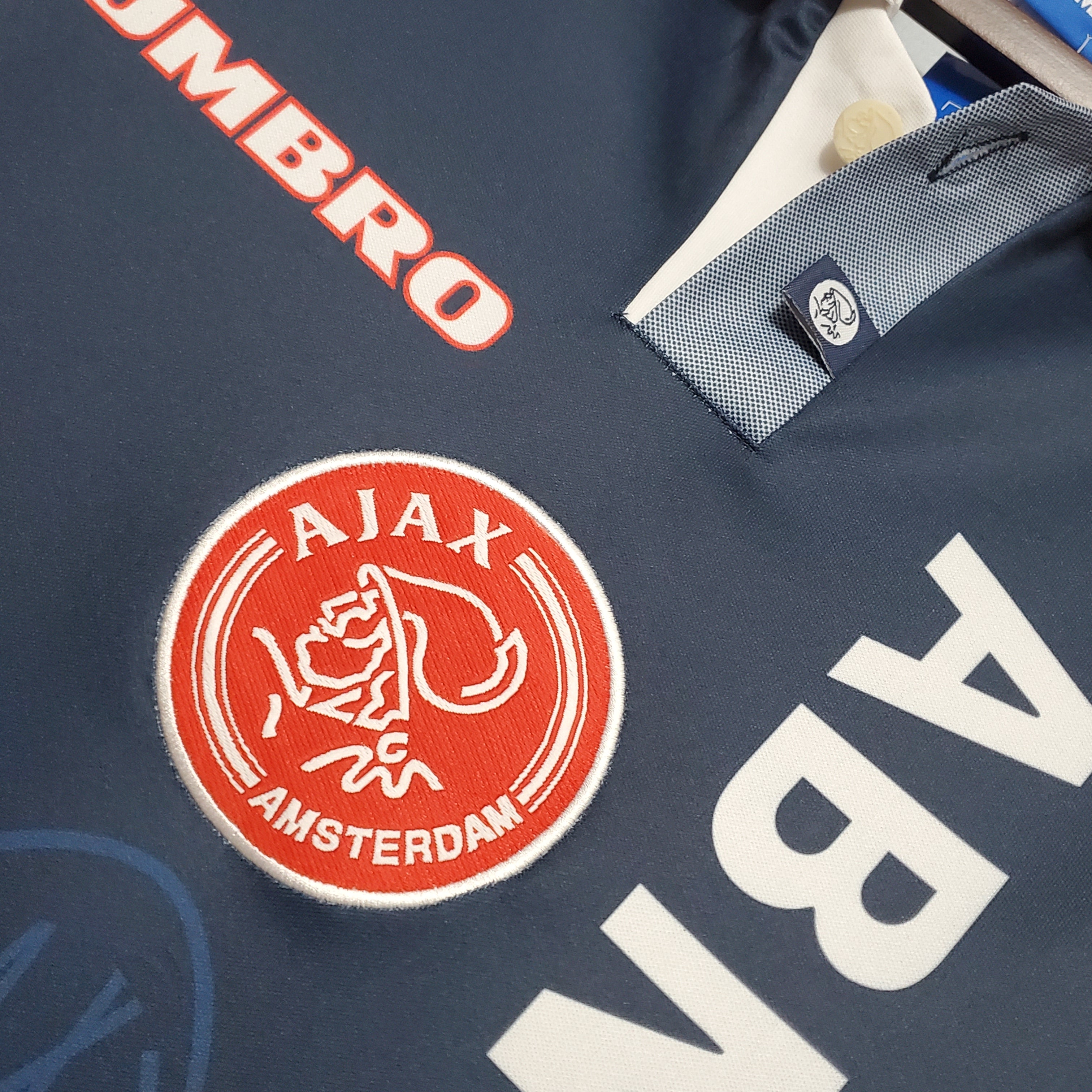 Retro Ajax 97/98 away