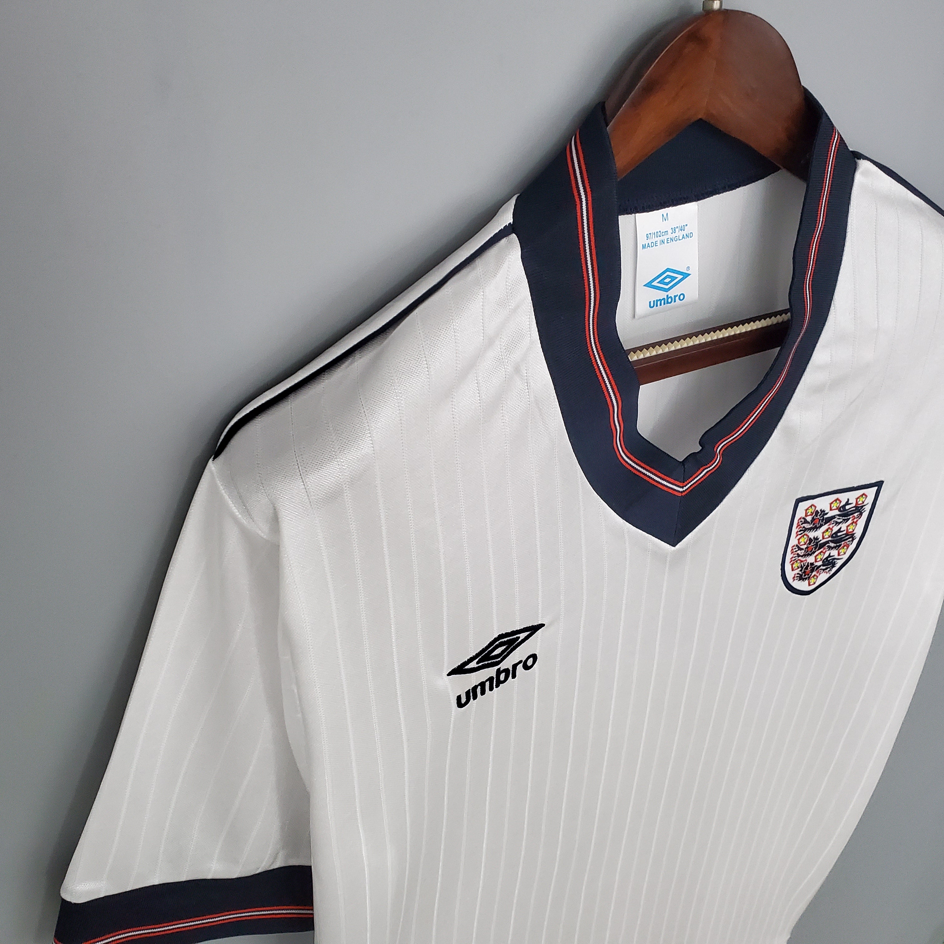 Retro 84/87 England home