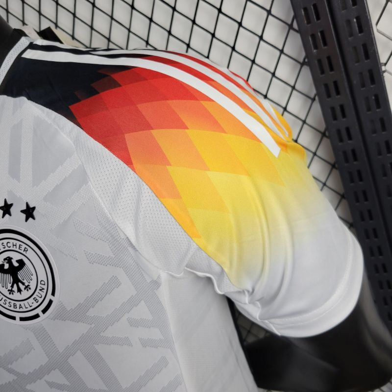 24/25 player Germany Home