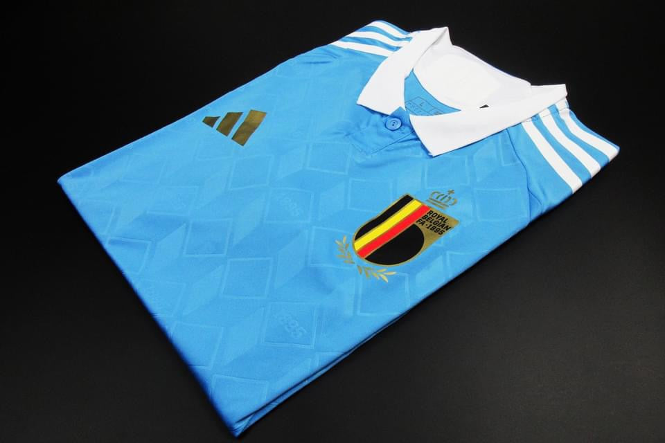 24/25 player Belgium away