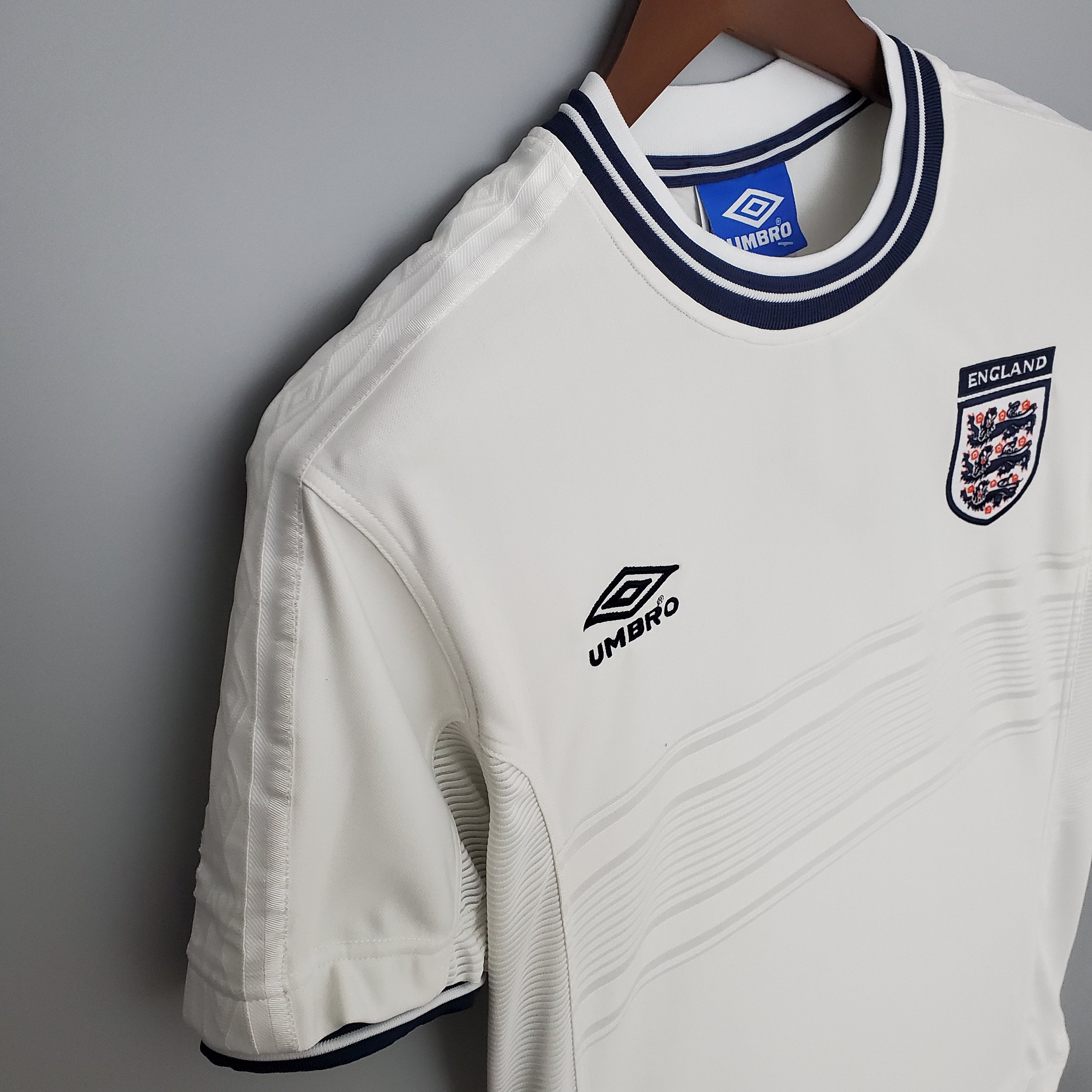 Retro 2000 England home