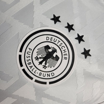 24/25 player Germany Home