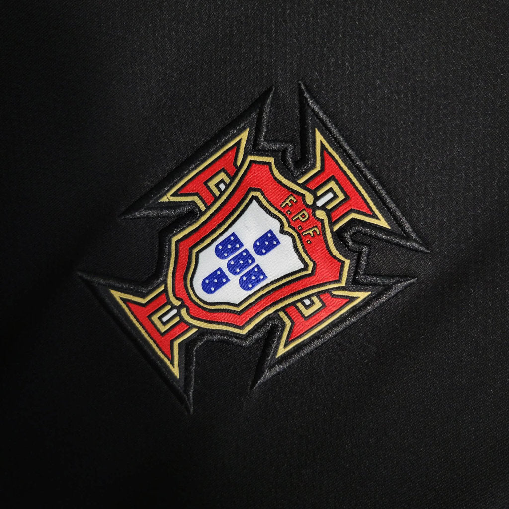 Retro 2006 Portugal Away