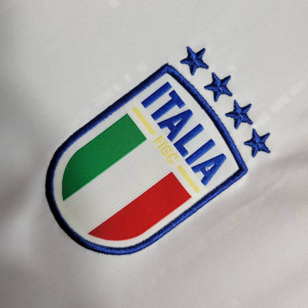 24/25 Italy away