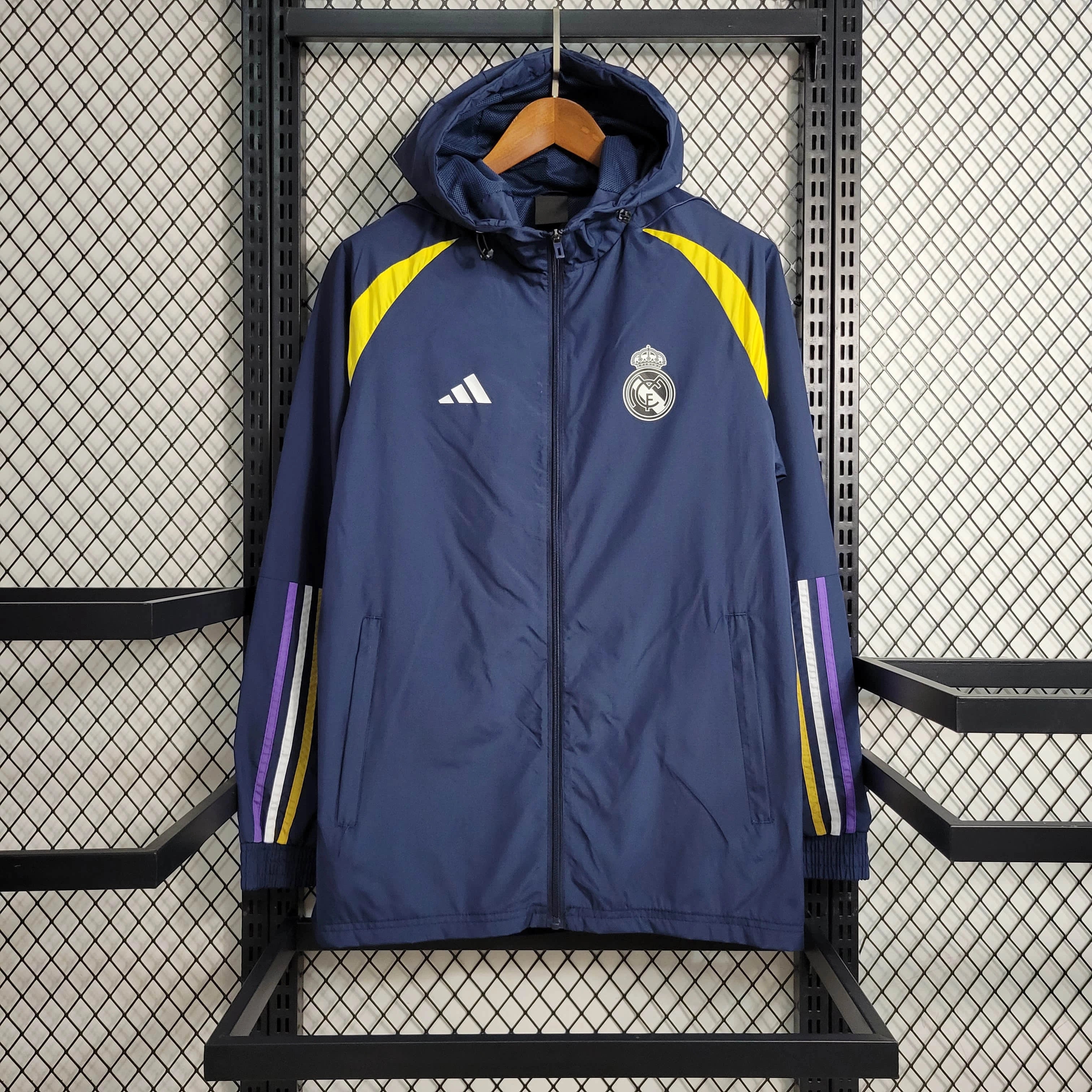 23-24 windbreaker Real Madrid